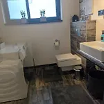 2 Bedroom Guest With Terrace Appartamento *