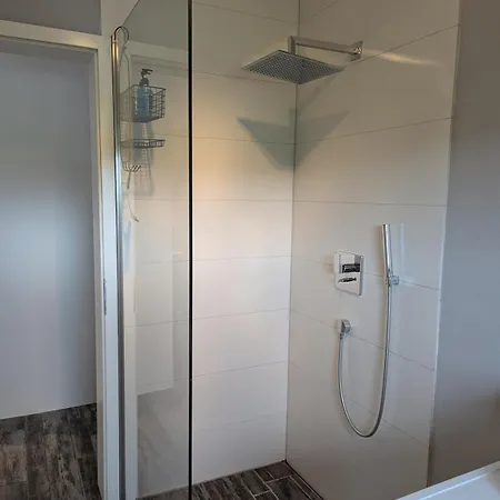 2 Bedroom Guest With Terrace Appartement *