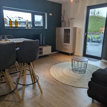 2 Bedroom Guest With Terrace * Becheln